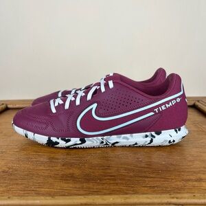 Nike Men’s Tiempo Legend 9 Club IC Low Soccer Shoes Rosewood Camo Size 7.5